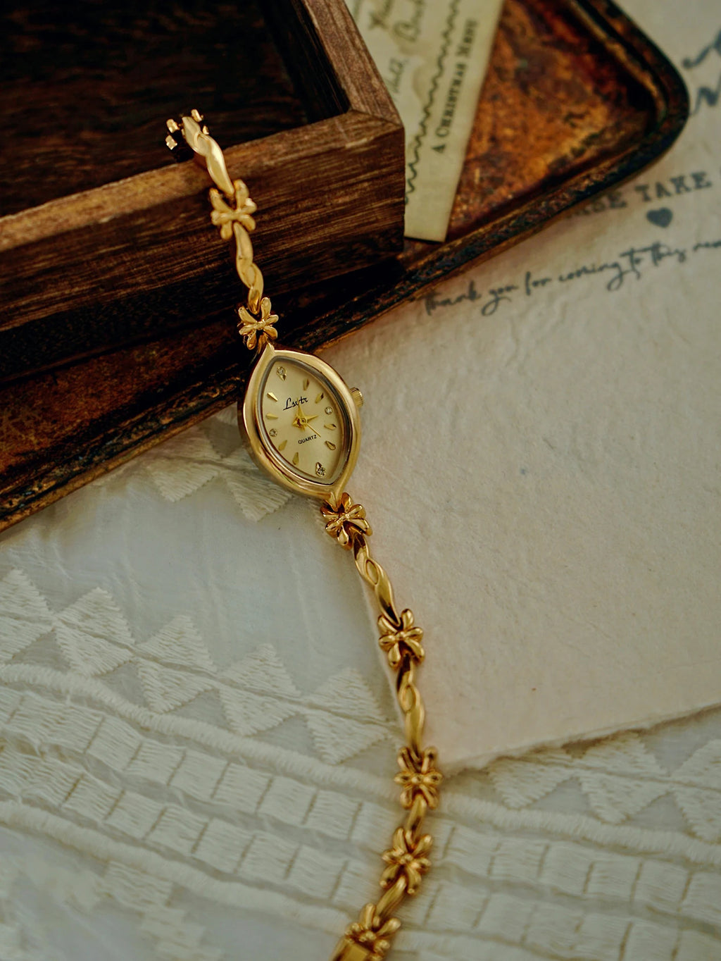 Reloj de pulsera vintage para mujer